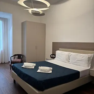 ** Konukevi Enjoy Skyline İtalya